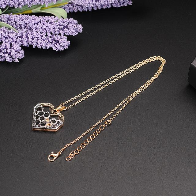 Honeycomb Pendant Chain